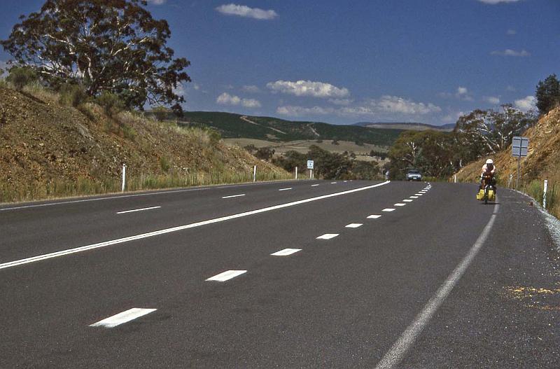 WT 0400 060-28 Australia.jpg